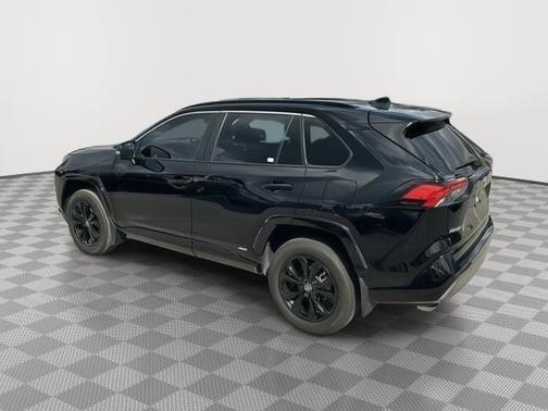 2024 Toyota RAV4 Hybrid SE
