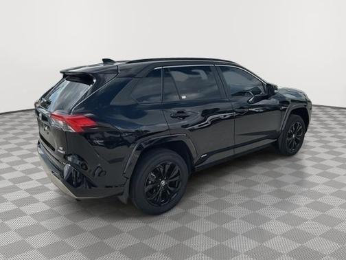 2024 Toyota RAV4 Hybrid SE