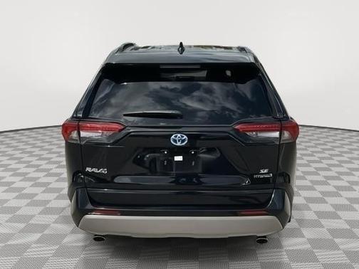 2024 Toyota RAV4 Hybrid SE