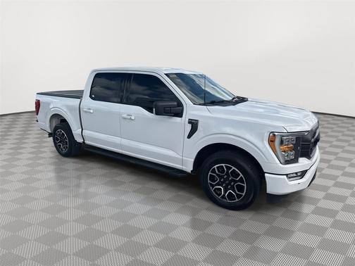 Oxford White 2023 Ford F-150 XLT