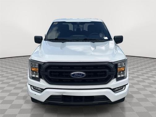 Oxford White 2023 Ford F-150 XLT