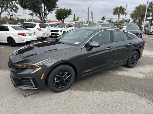 2026 Kia K5 LXS FWD