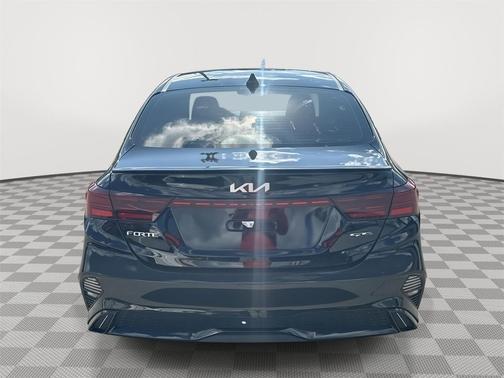 Aurora Black 2022 Kia Forte GT-Line