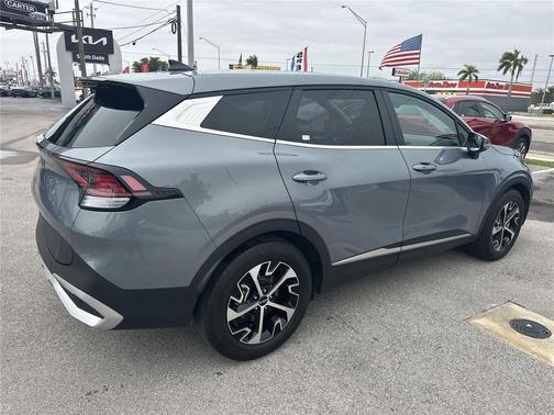 2025 Kia Sportage EX