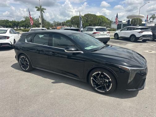 Aurora Black Pearl 2026 Kia K4 GT-Line