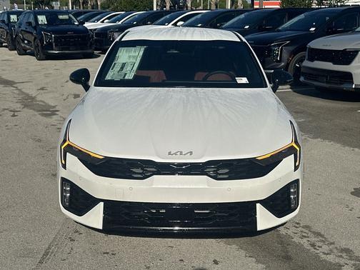 2026 Kia K5 GT-Line