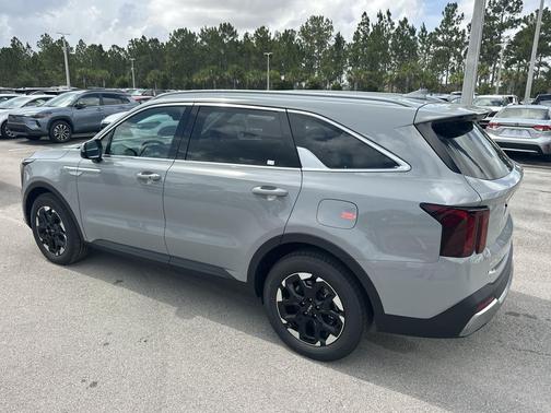 Wolf Gray 2026 Kia Sorento S