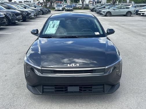 2025 Kia K4 LX