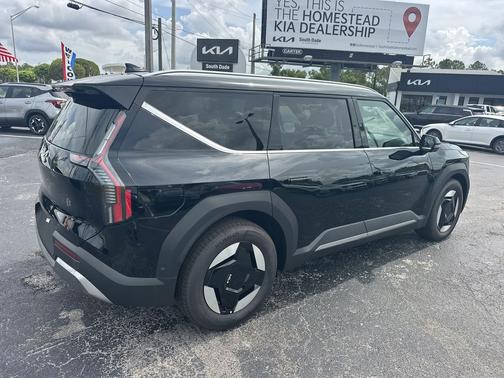 Ebony Black 2026 Kia EV9 Wind