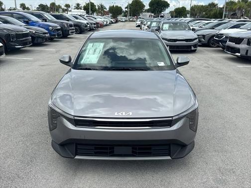 2025 Kia K4 EX