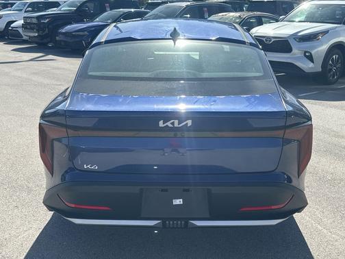 2025 Kia K4 LX