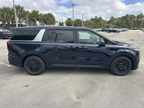 2026 Kia Carnival LX