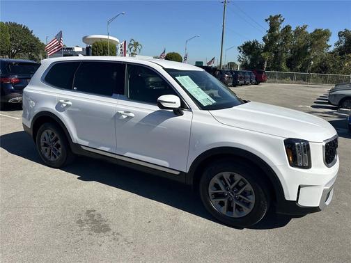 2024 Kia Telluride LX