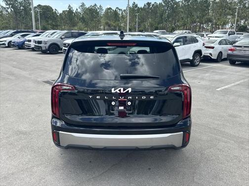 2025 Kia Telluride LX