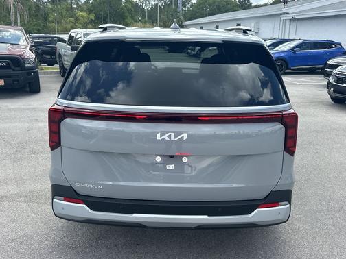 Ceramic Silver 2026 Kia Carnival EX