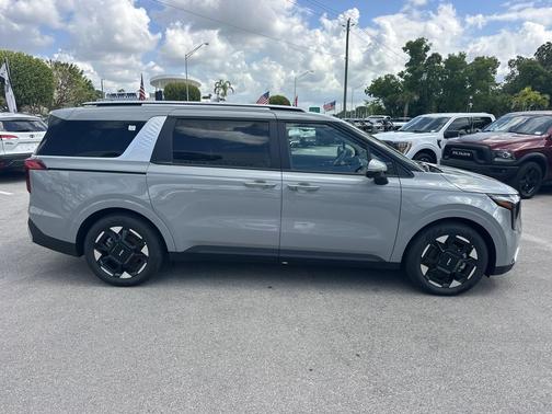 Ceramic Silver 2026 Kia Carnival EX