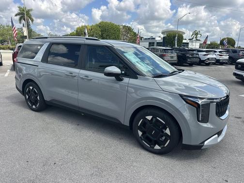 Ceramic Silver 2026 Kia Carnival EX