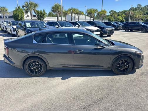 2025 Kia K4 GT-Line Turbo
