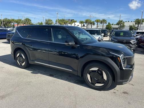2026 Kia EV9 Light Long Range