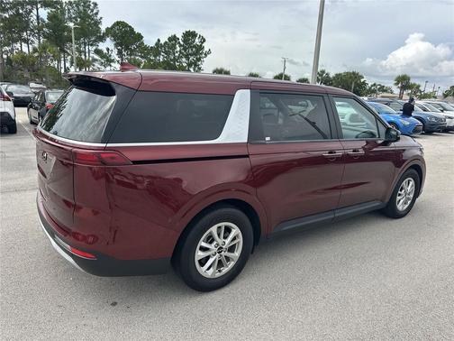2024 Kia Carnival LX
