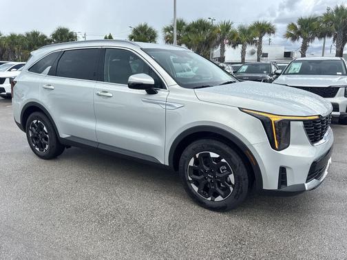 Ivory Silver 2026 Kia Sorento S