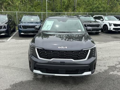 2025 Kia Sorento LX