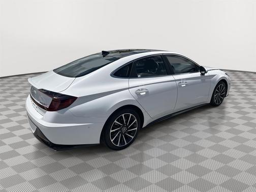 2023 Hyundai SONATA Limited