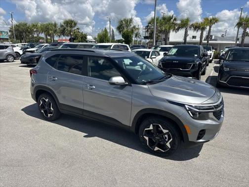 2025 Kia Seltos EX