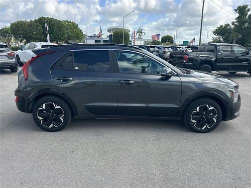 Graphite Gray 2024 Kia Niro EV Wind