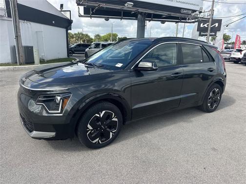Graphite Gray 2024 Kia Niro EV Wind