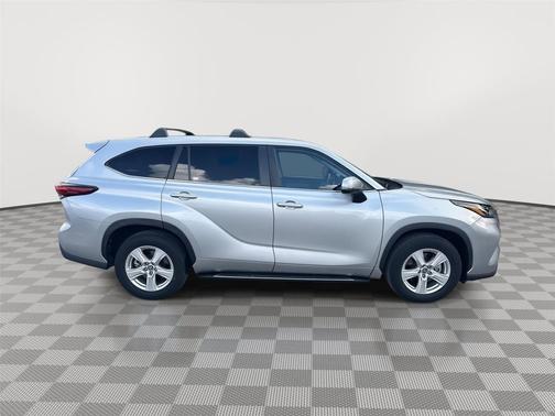 Celestial Silver Metallic 2023 Toyota Highlander L