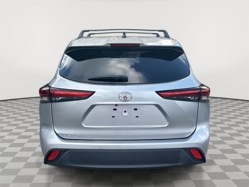 Celestial Silver Metallic 2023 Toyota Highlander L