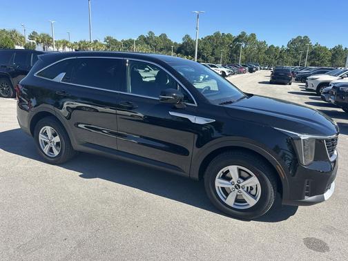 2026 Kia Sorento LX