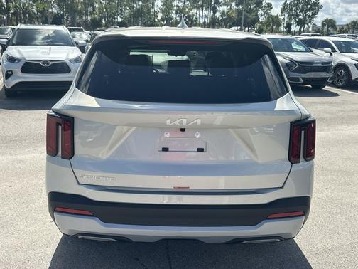 2026 Kia Sorento LX