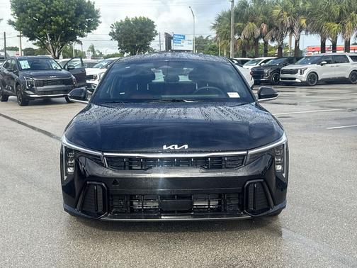 Aurora Black Pearl 2026 Kia K4 GT-Line