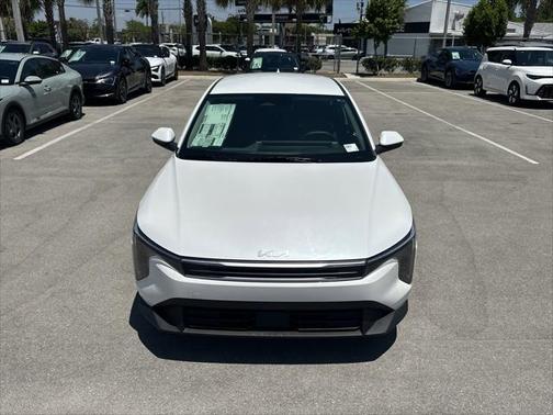 2025 Kia K4 LXS