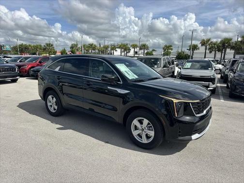 2025 Kia Sorento LX
