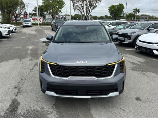 2025 Kia Sorento LX