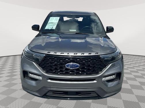 2022 Ford Explorer ST-Line
