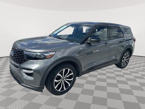 2022 Ford Explorer ST-Line