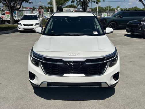 Snow White Pearl 2026 Kia Seltos S