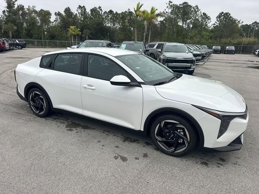 2026 Kia K4 EX