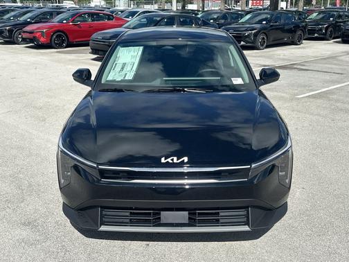 2025 Kia K4 EX