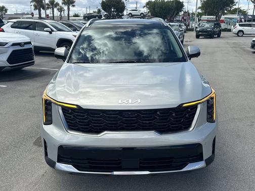 Ivory Silver 2026 Kia Sorento SX