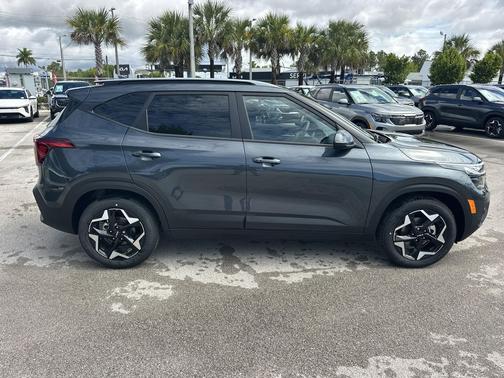 Gravity Gray 2026 Kia Seltos S