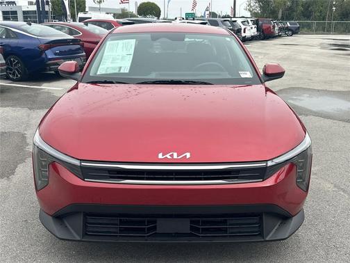 2025 Kia K4 LXS