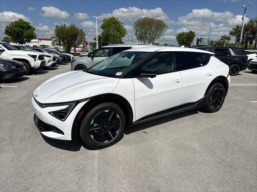2025 Kia EV6 Wind