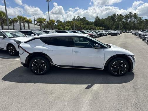 2025 Kia EV6 Wind