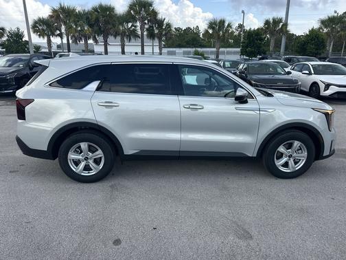 Ivory Silver 2026 Kia Sorento LX