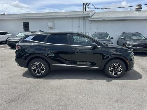 2025 Kia Sportage LX